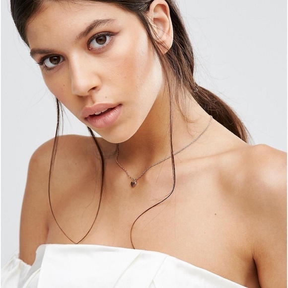 💕TED BAKER LONDON💕 Hara Tiny Heart Dainty Gold Necklace NWT - Picture 5 of 8